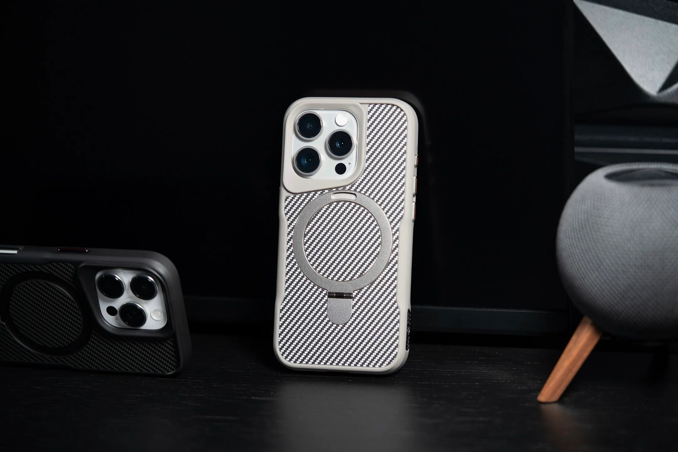 ZEERA MagDefender Pro: MagSafe Kickstand Case with Carbon Fiber Texture for iPhone 17 Air, iPhone 17 Pro Max - Image 9